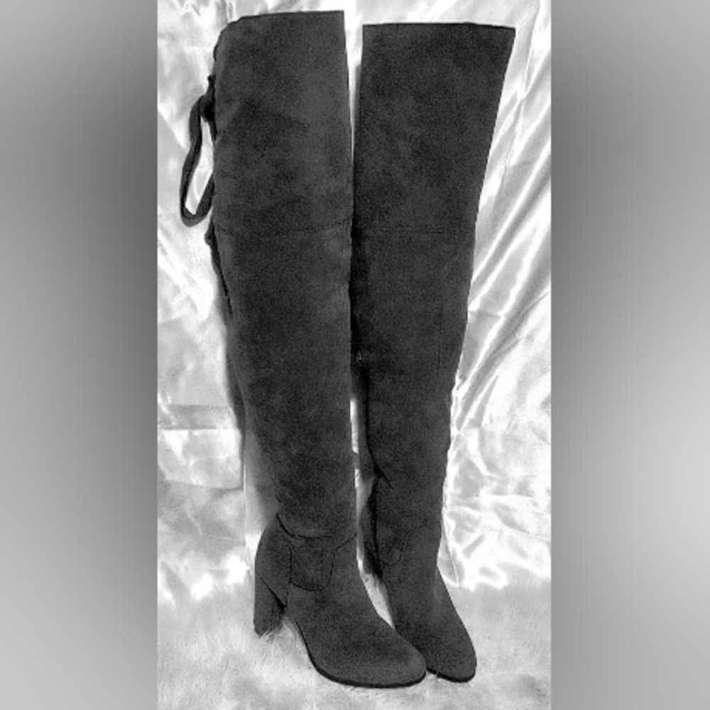 Elegant Black Over-the-Knee Boots